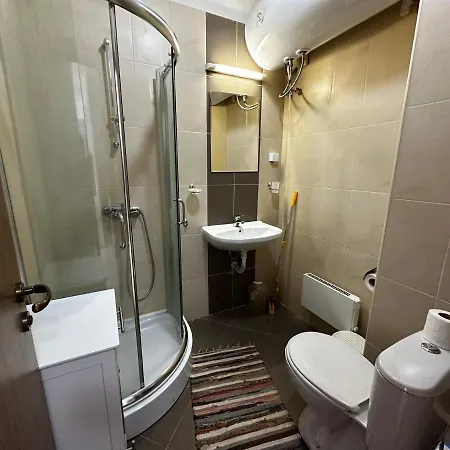 Cozy Duplex In St. John Park