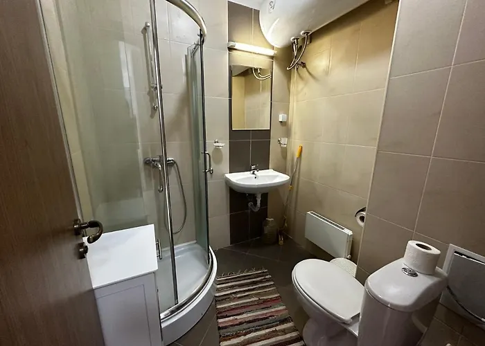 Cozy Duplex In St. John Park